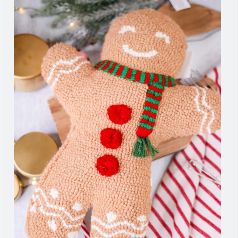 Peking Handicraft || Hooked Wool Gingerbread Man Throw Pillow